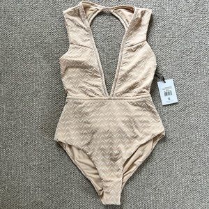 Revel Rey NWT swim suit SMALL